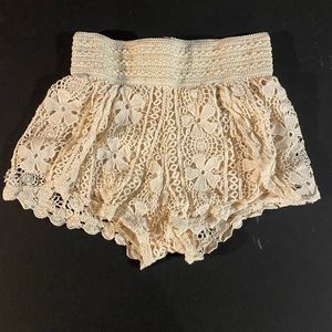 Kids lace shorts